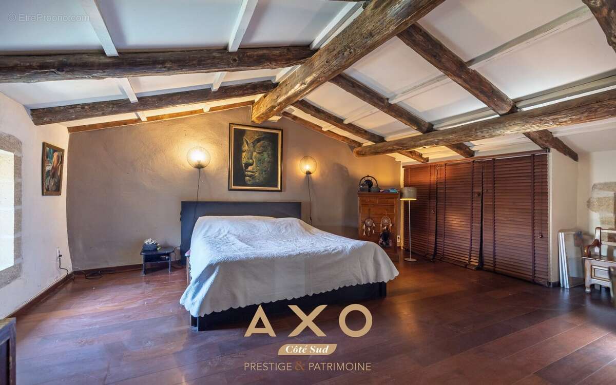 Collias - maison médiévale du xve siècle - 296 m² - jardin de 606 m² - 5 chambres - 2 appartements indépendants - piscine - gran - photo 15