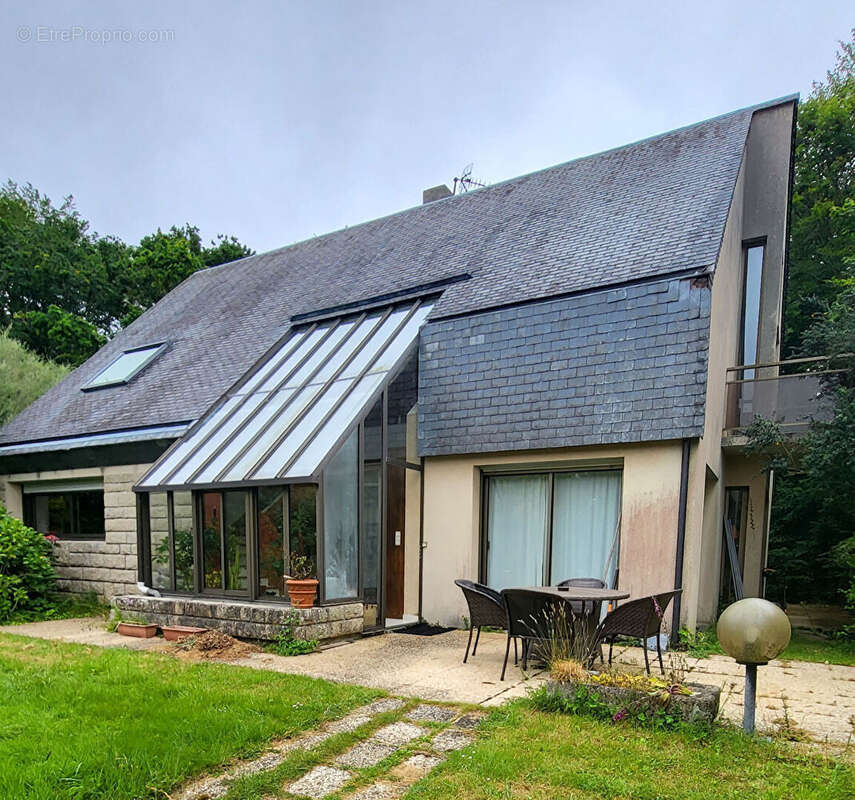 Maison à SAINT-RENAN