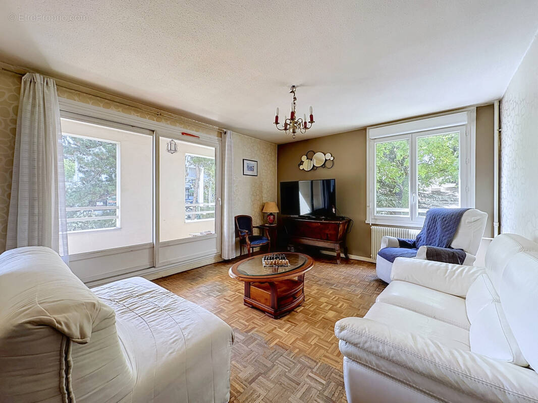 Appartement à LYON-5E