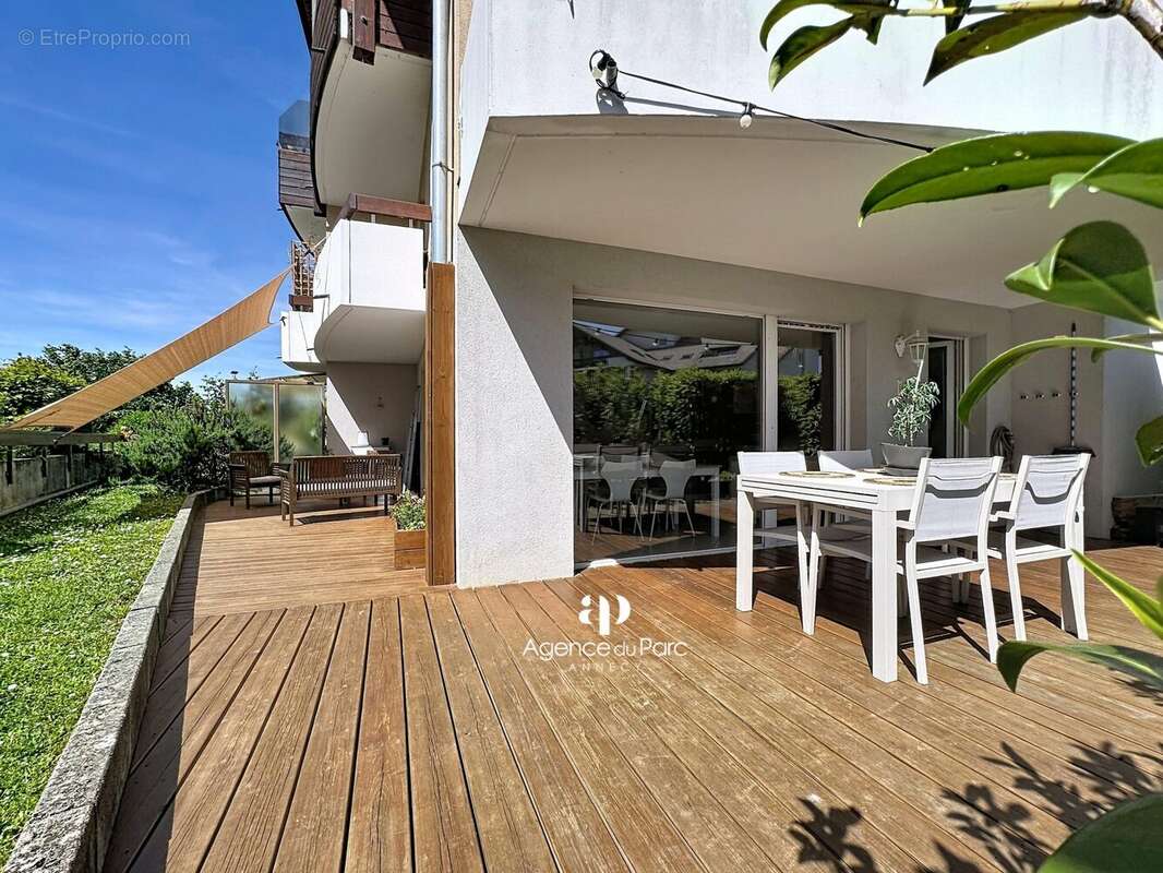 Appartement à POISY