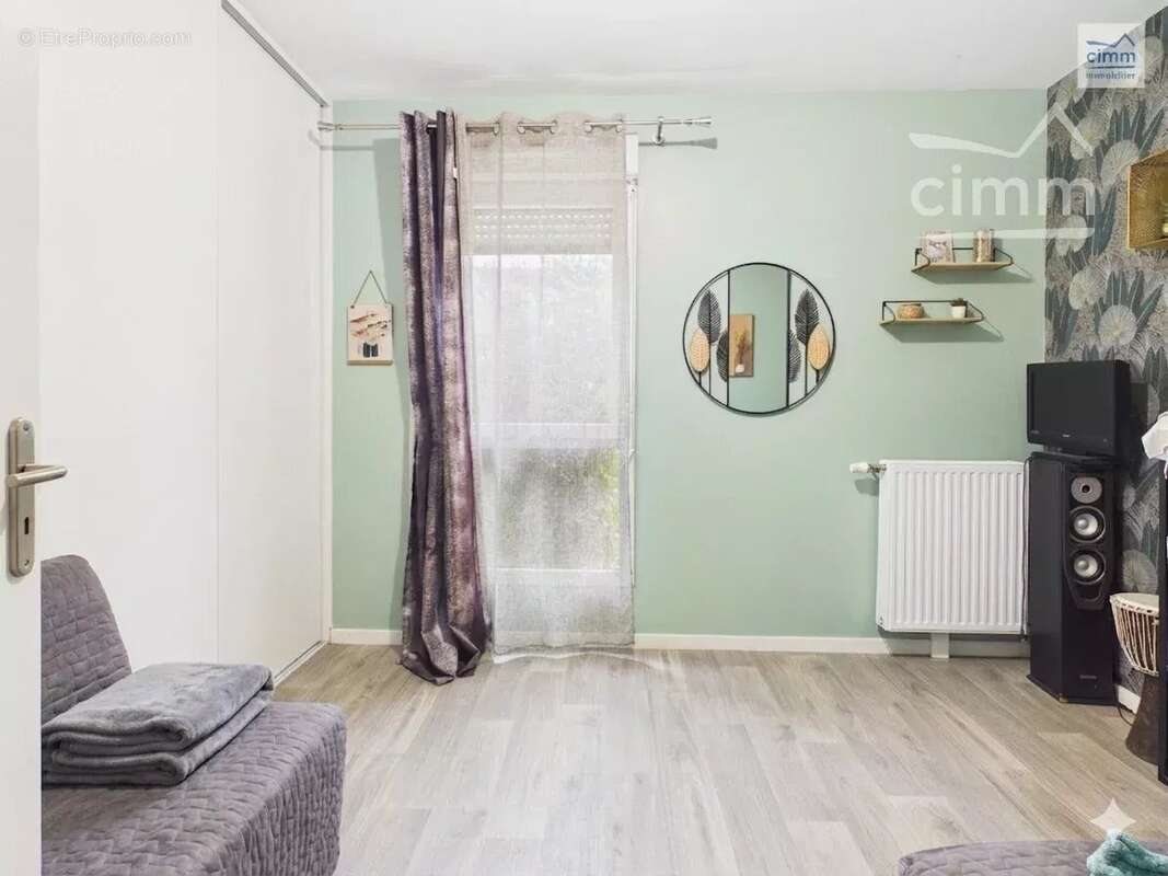 Appartement à LE RHEU