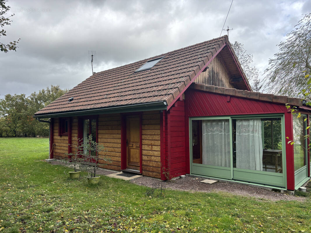 Maison à AUTRY-ISSARDS