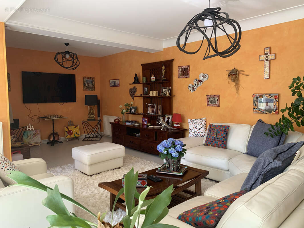 Maison à COGNAC