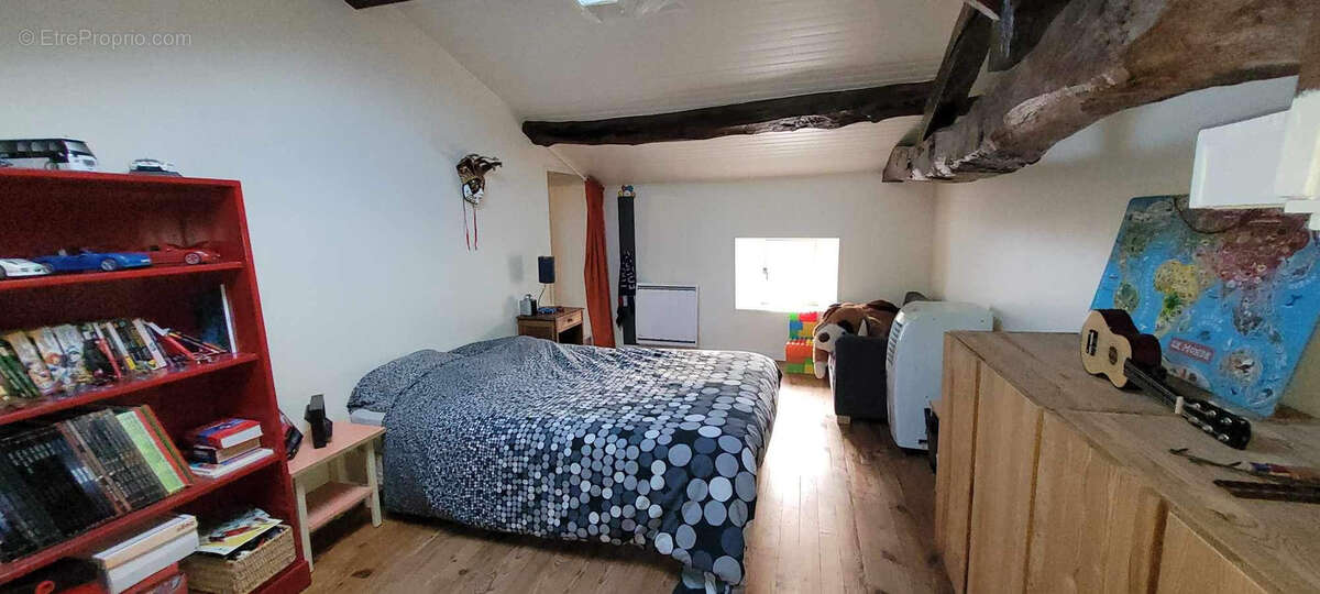 Maison à SAINT-FORT-SUR-GIRONDE