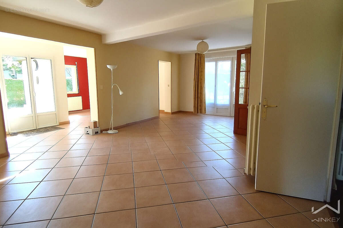Maison 134 m2   Cesson-Sévigné   Centre ville - Quartier calme - photo 3