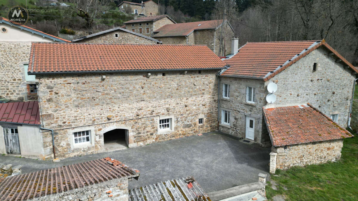 Maison à RIOTORD