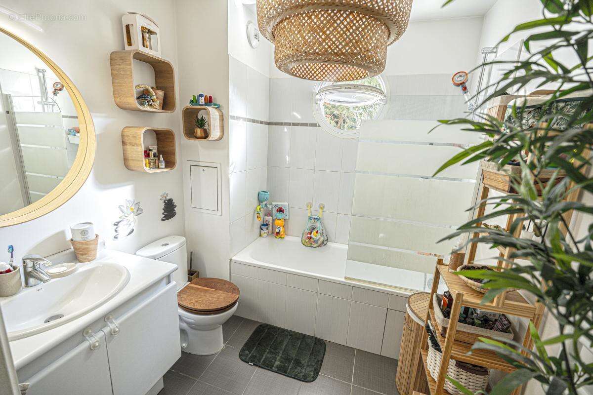 Appartement à NEUILLY-SUR-MARNE