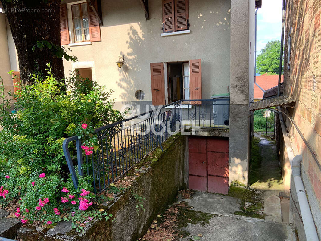 Maison à CHAPAREILLAN