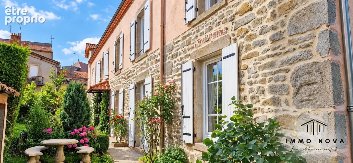 Maison de Maître au cœur du centre historique d'Issoire - photo 2