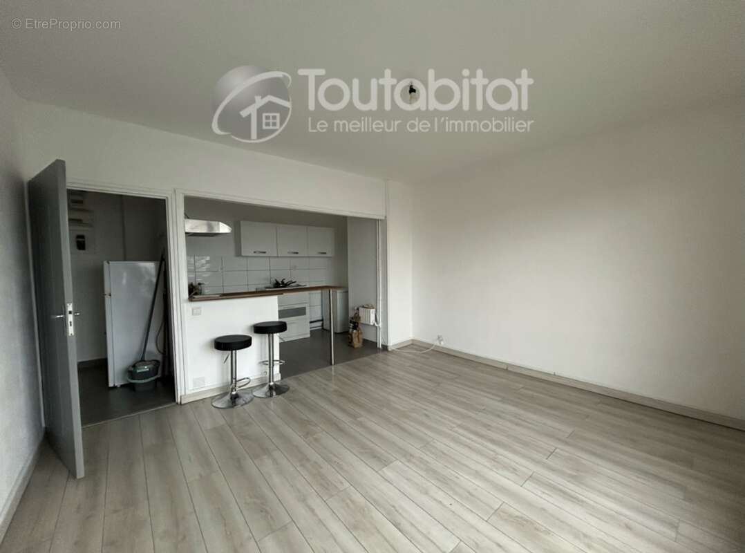 Appartement à CHARLEVILLE-MEZIERES
