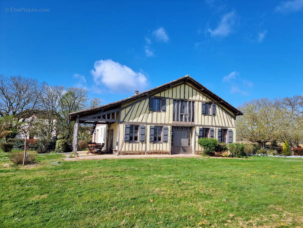 Maison à NOGARO