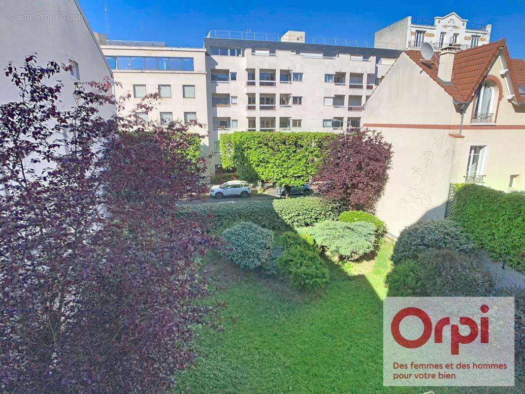 Appartement à ISSY-LES-MOULINEAUX
