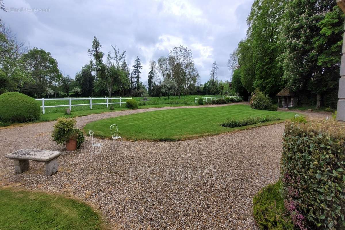 Maison à BOURG-ACHARD