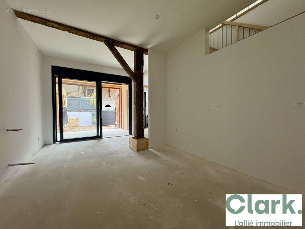 Espace cuisine brut - Appartement à OBERHAUSBERGEN