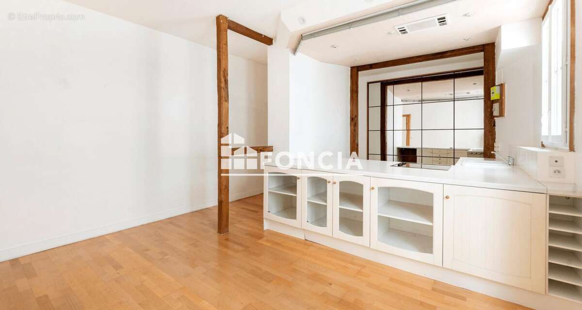 Appartement à PARIS-9E