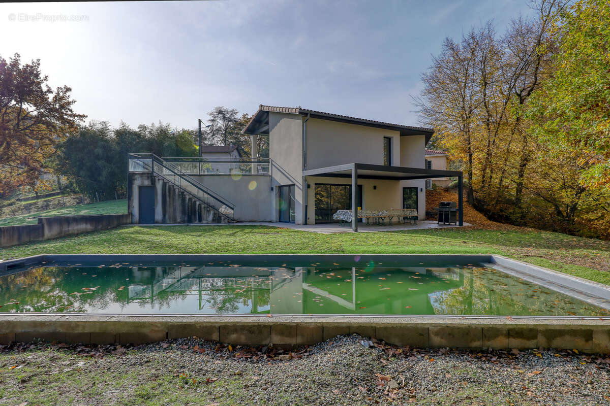 Maison à CIVRIEUX-D&#039;AZERGUES