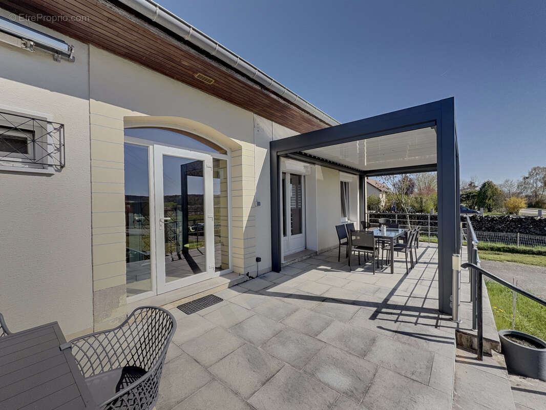 Appartement à MATTAINCOURT