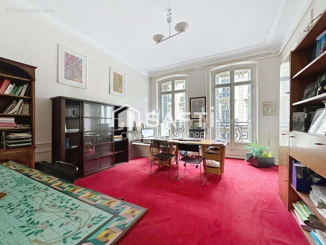 Photo 2 - Commerce à PARIS-8E