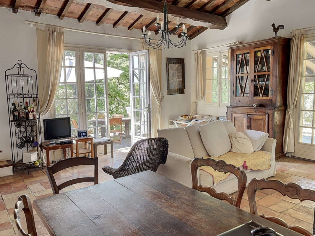 Maison à LA GARDE-FREINET