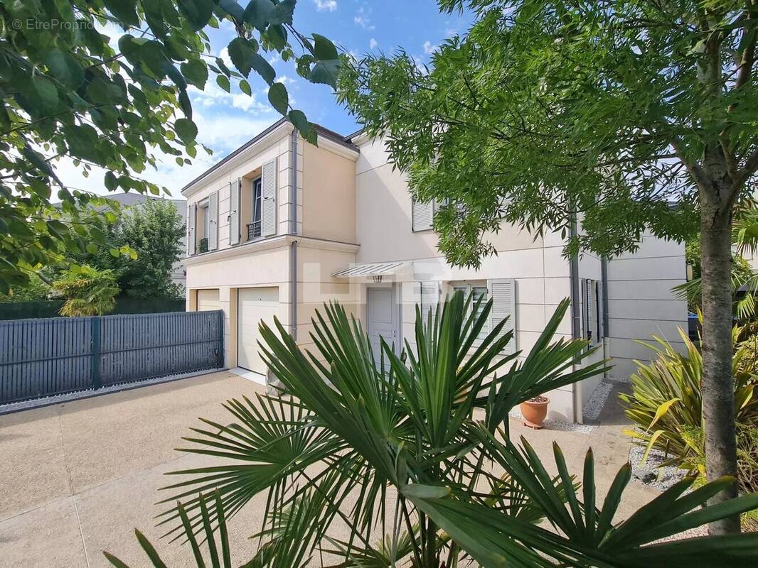 Maison à L'ISLE-ADAM