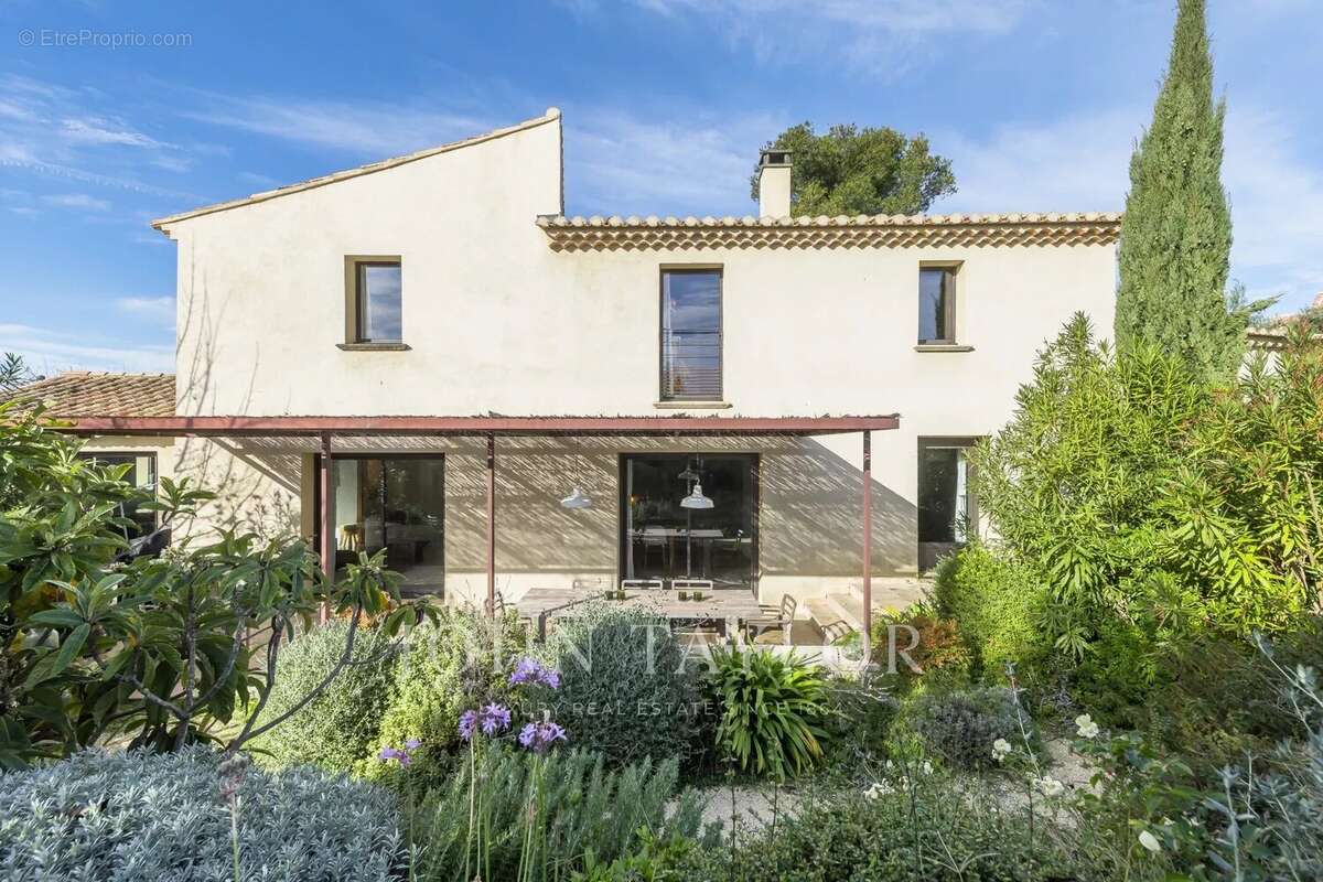 Maison à CABRIERES-D&#039;AVIGNON