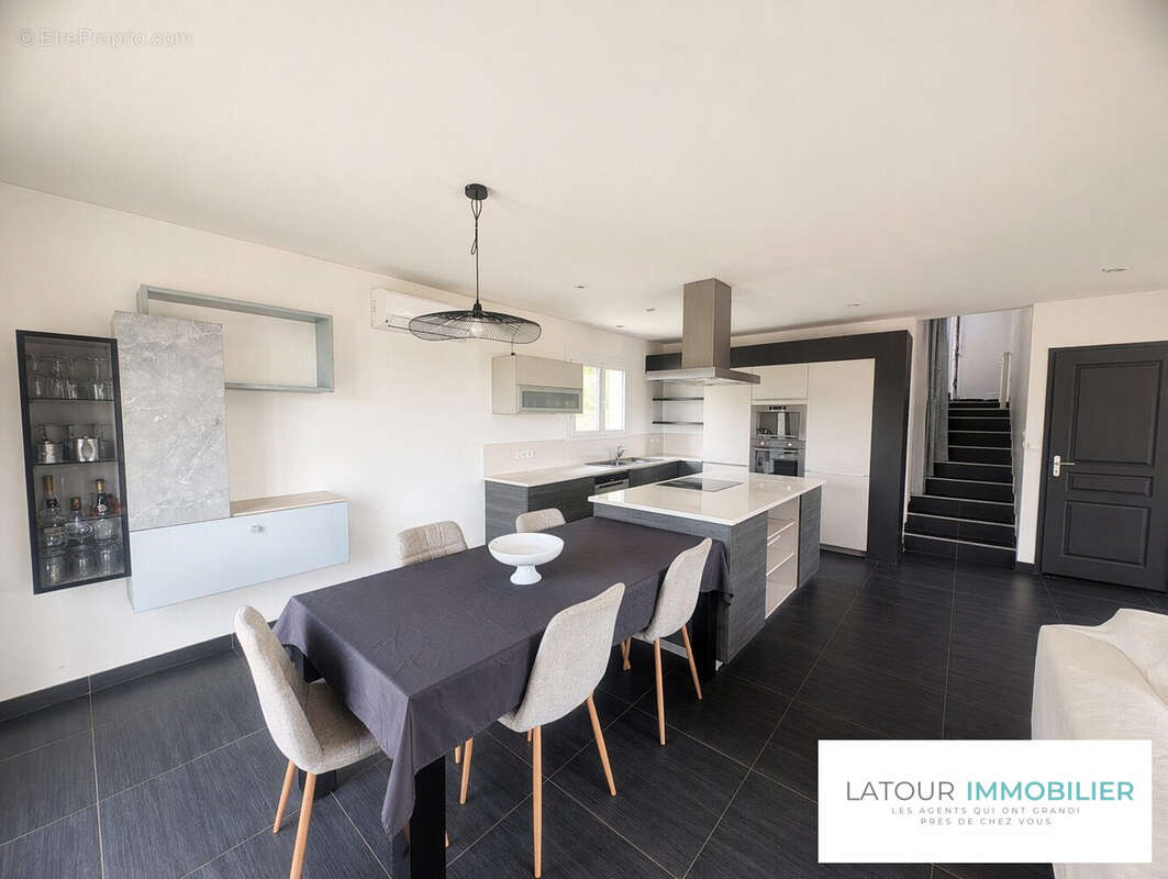 Maison à BOURGOIN-JALLIEU