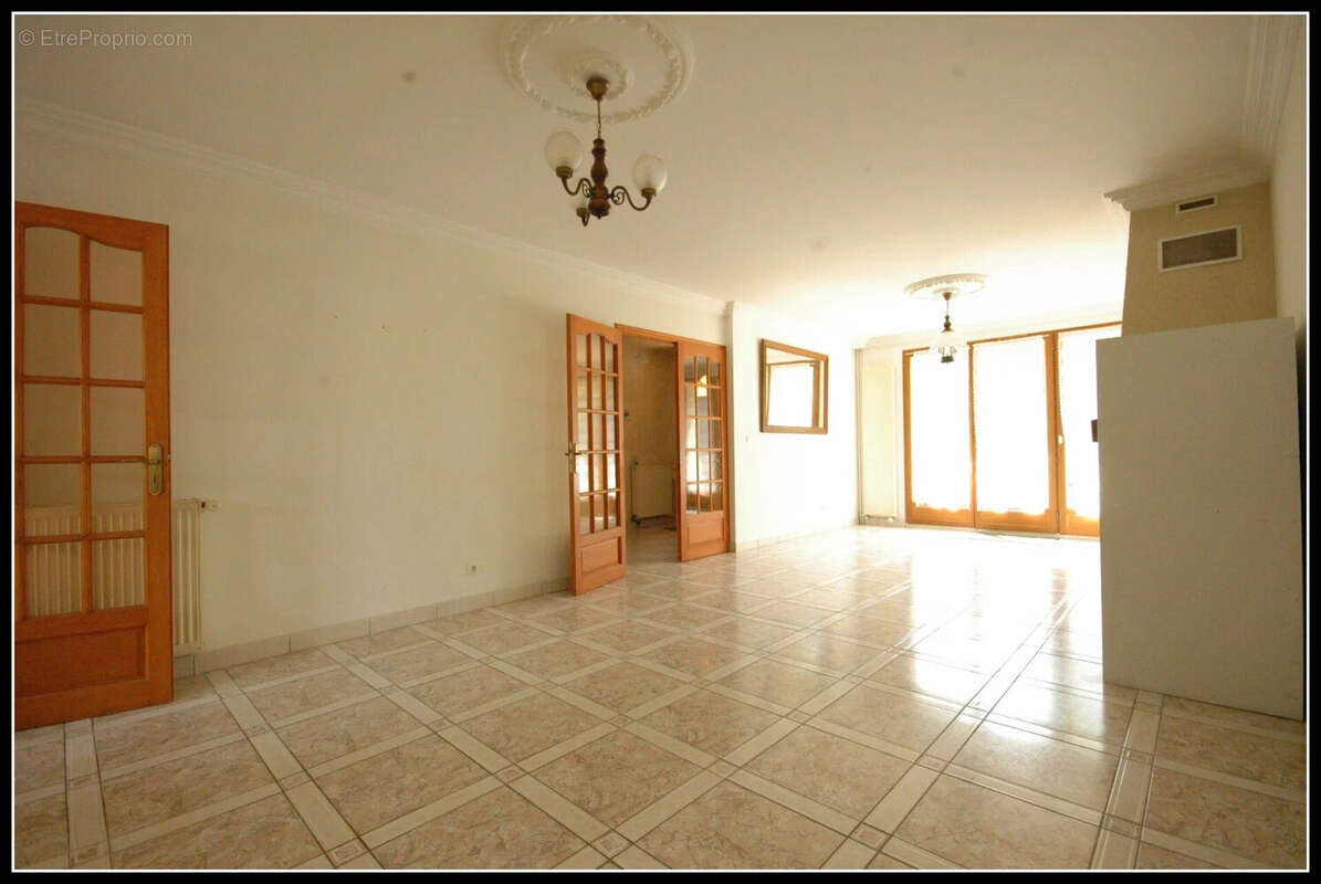 Maison à NANGIS