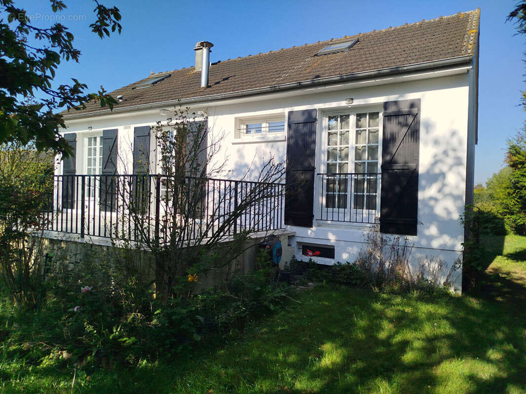 Maison à LAVERSINES