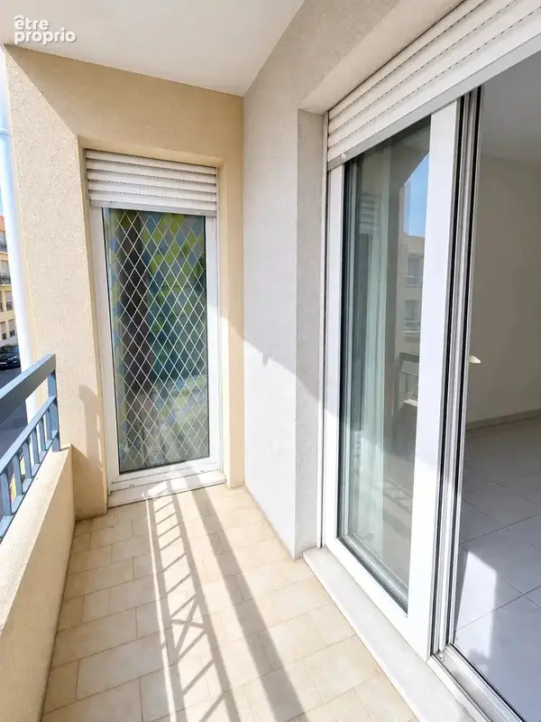 Nice Libération / Mantéga – Élégant 3 pièces traversant, lumineux et au calme avec loggia - photo 10