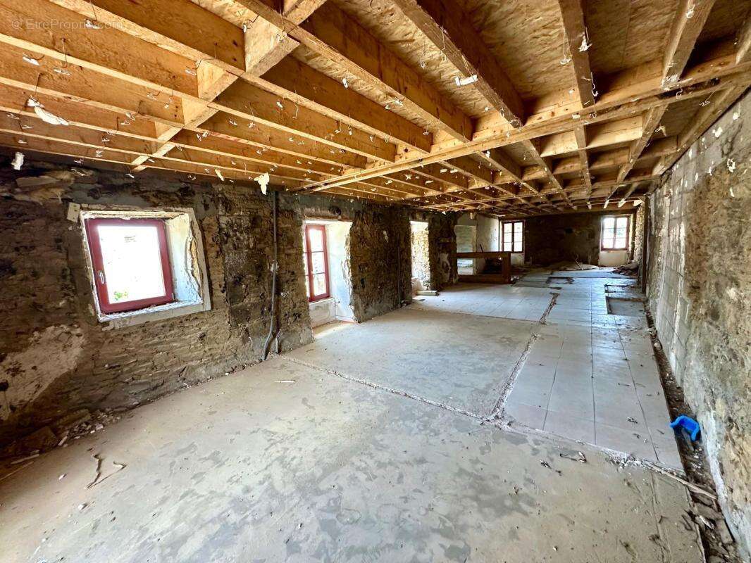 Appartement à BAZOUGES-LA-PEROUSE