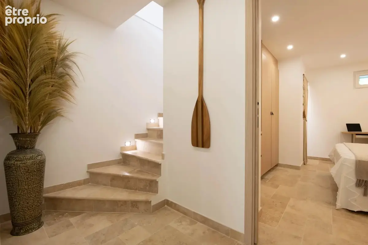 Coup de cœur – mazet rénové 87 m² – centre des issambres – aperçu mer - photo 20