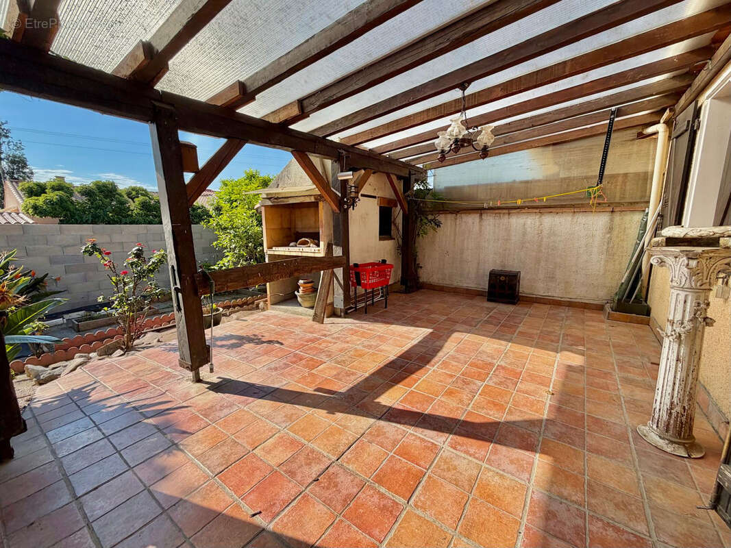 Maison à THEZA