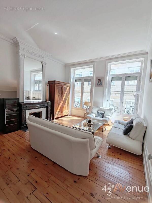 Appartement à SAINT-ETIENNE