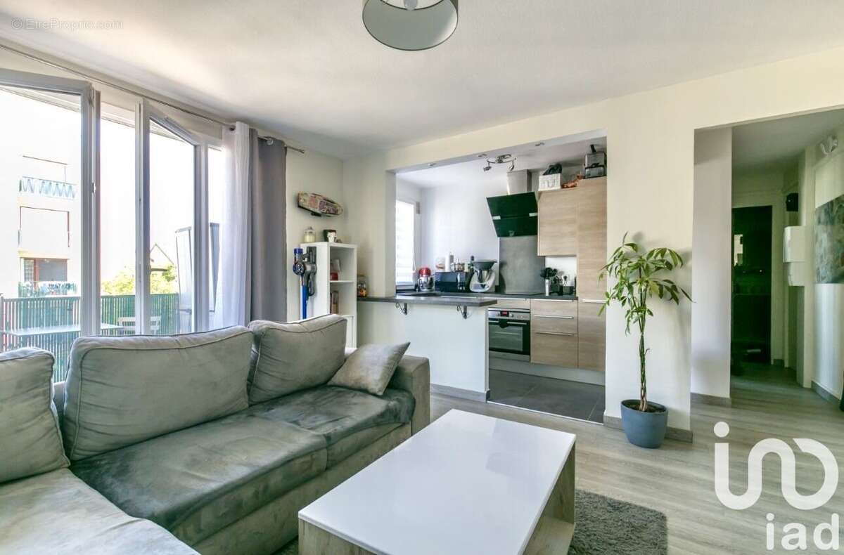 Photo 4 - Appartement à SAINT-MAUR-DES-FOSSES