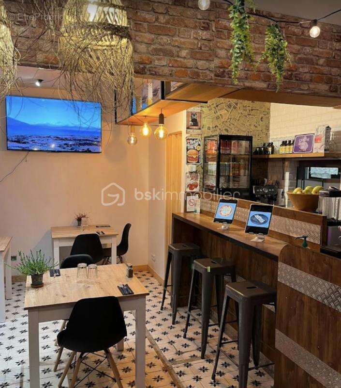 Commerce à PARIS-6E