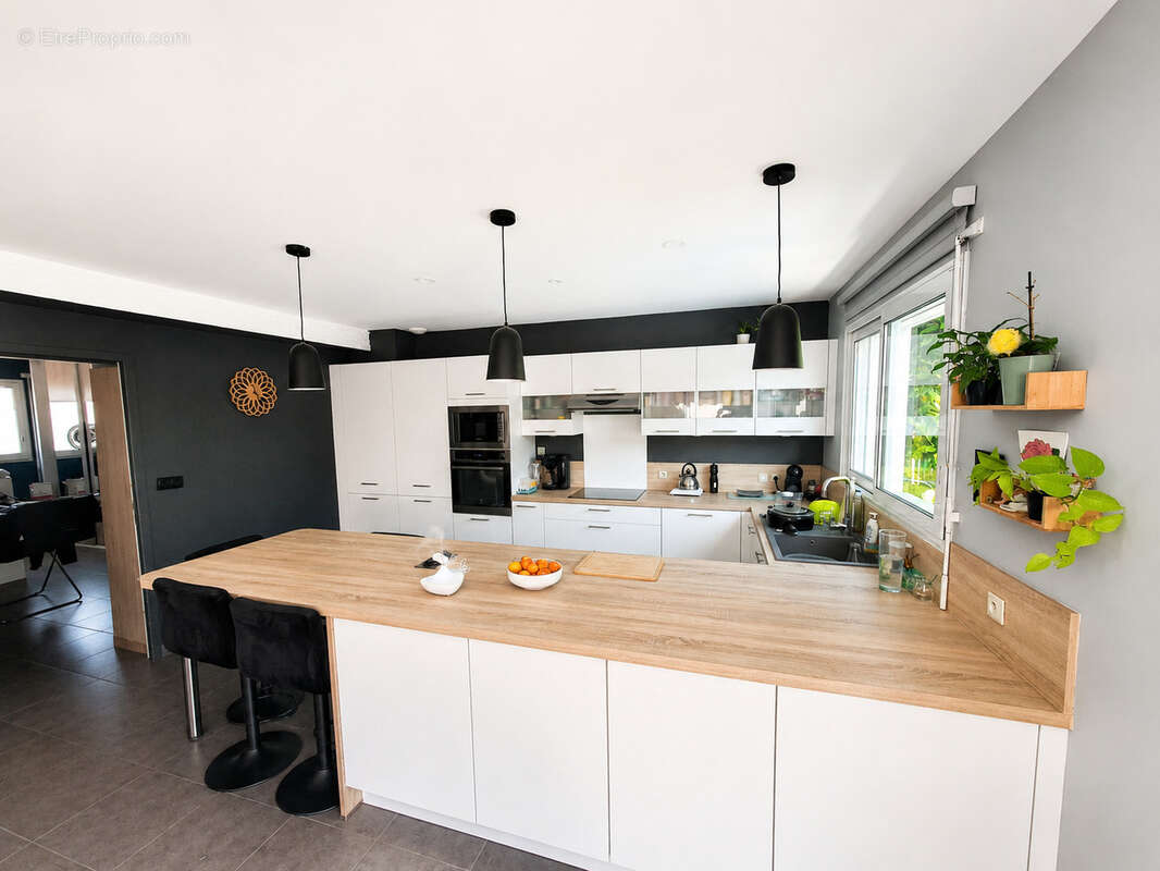 Maison 4 chambres à La Menbrolle sur Longuenée - photo 3