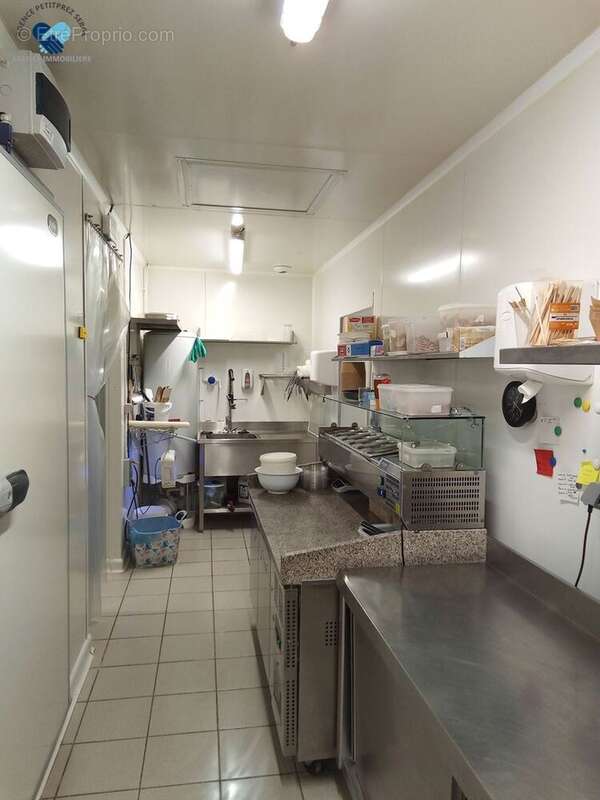 Commerce 264 m² à Lorp-Sentaraille  - photo 8