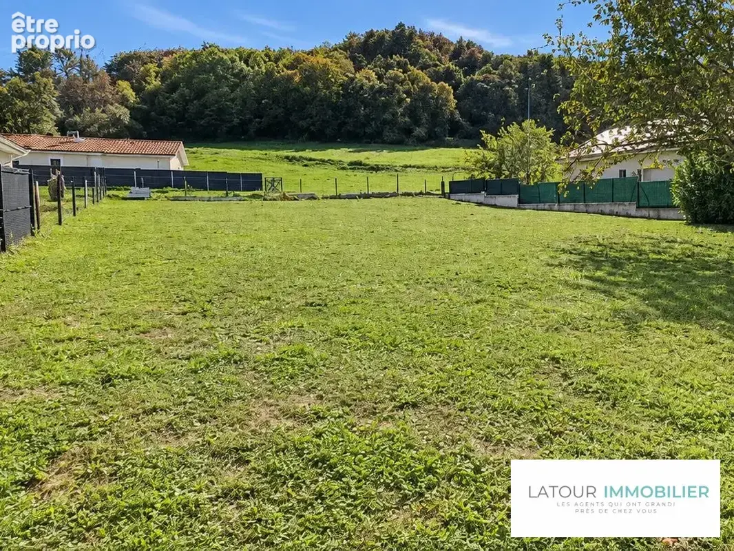 Terrain 760 m² à vendre à Nivolas-Vermelle (38300) - photo 2