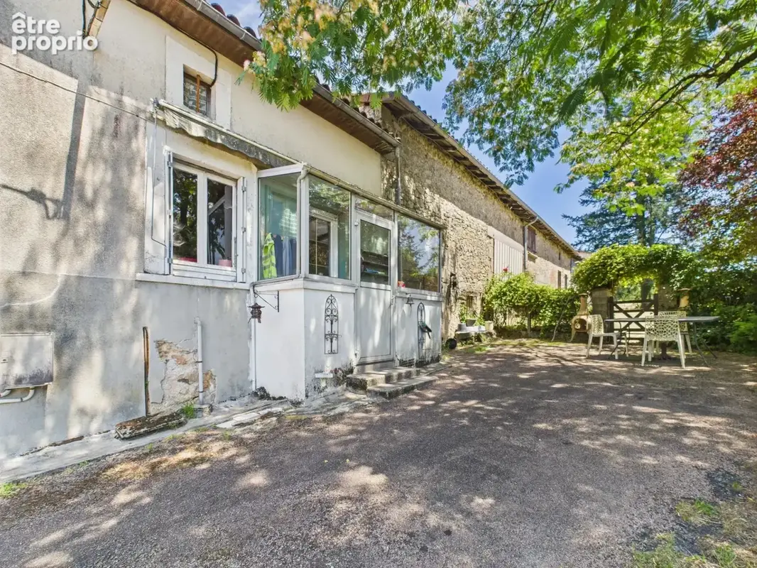 Maison avec 26 hectares de terres certifiées biologiques à la frontière du Limousin et de la Dordogne - photo 18