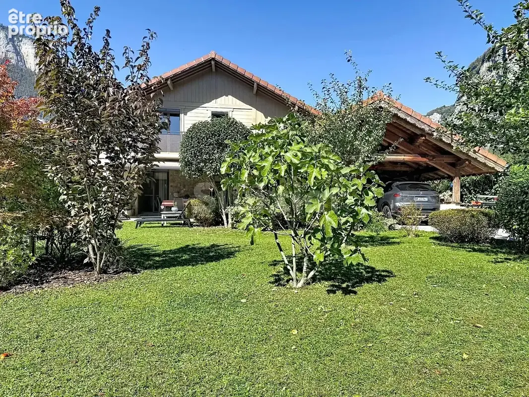 Photo Maison à Magland au prix de 685 000€