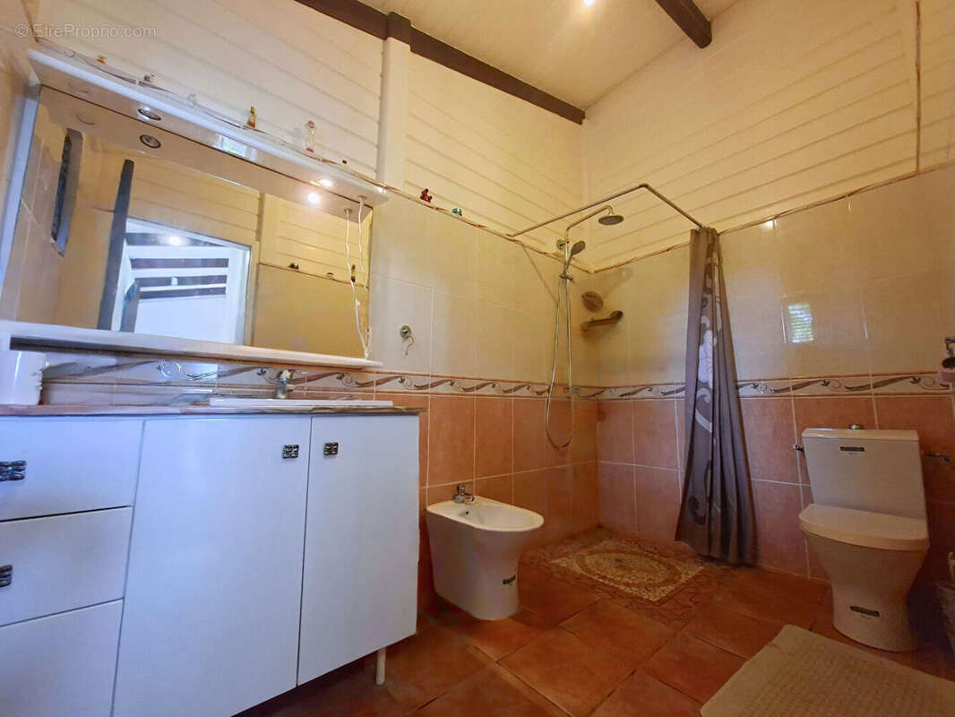 Maison à RIVIERE-PILOTE