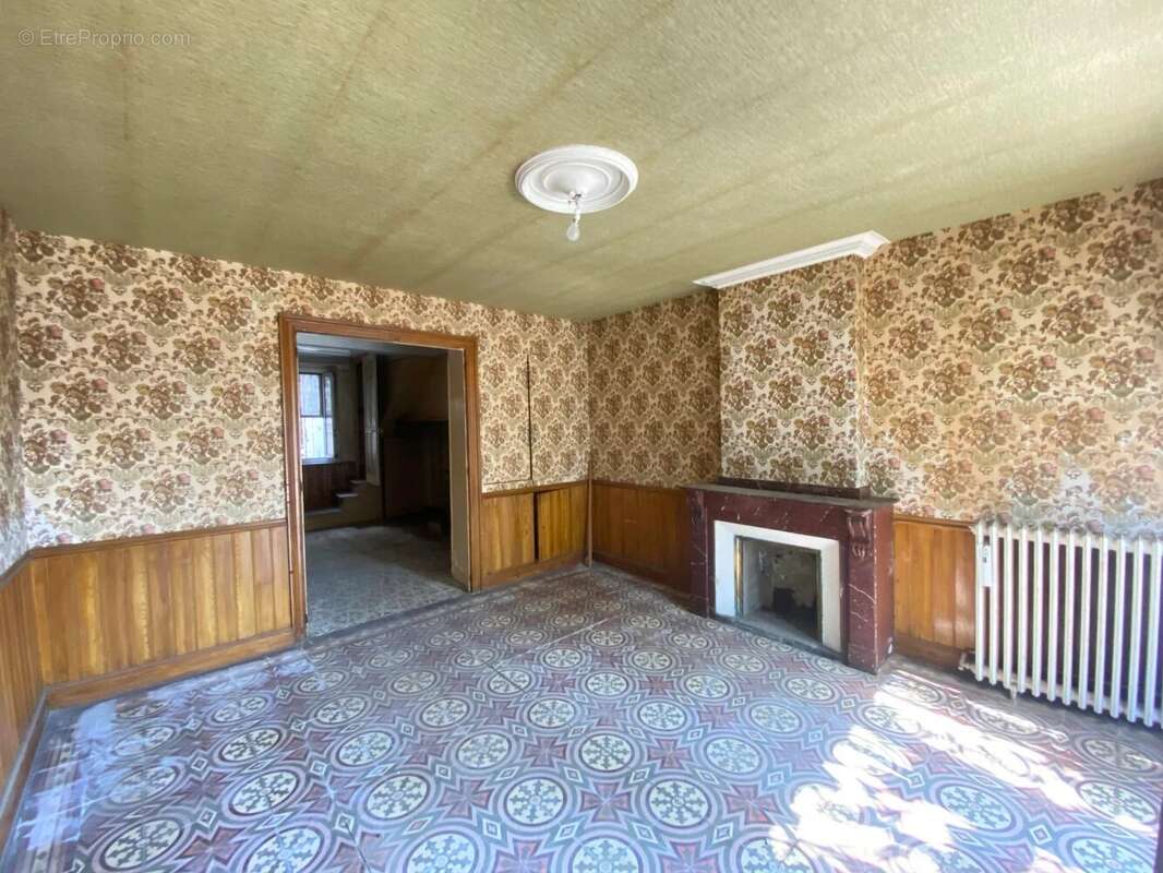 Maison à VILLENEUVE-MINERVOIS