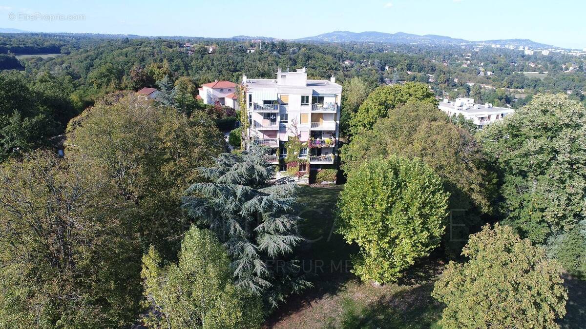 Appartement à CRAPONNE