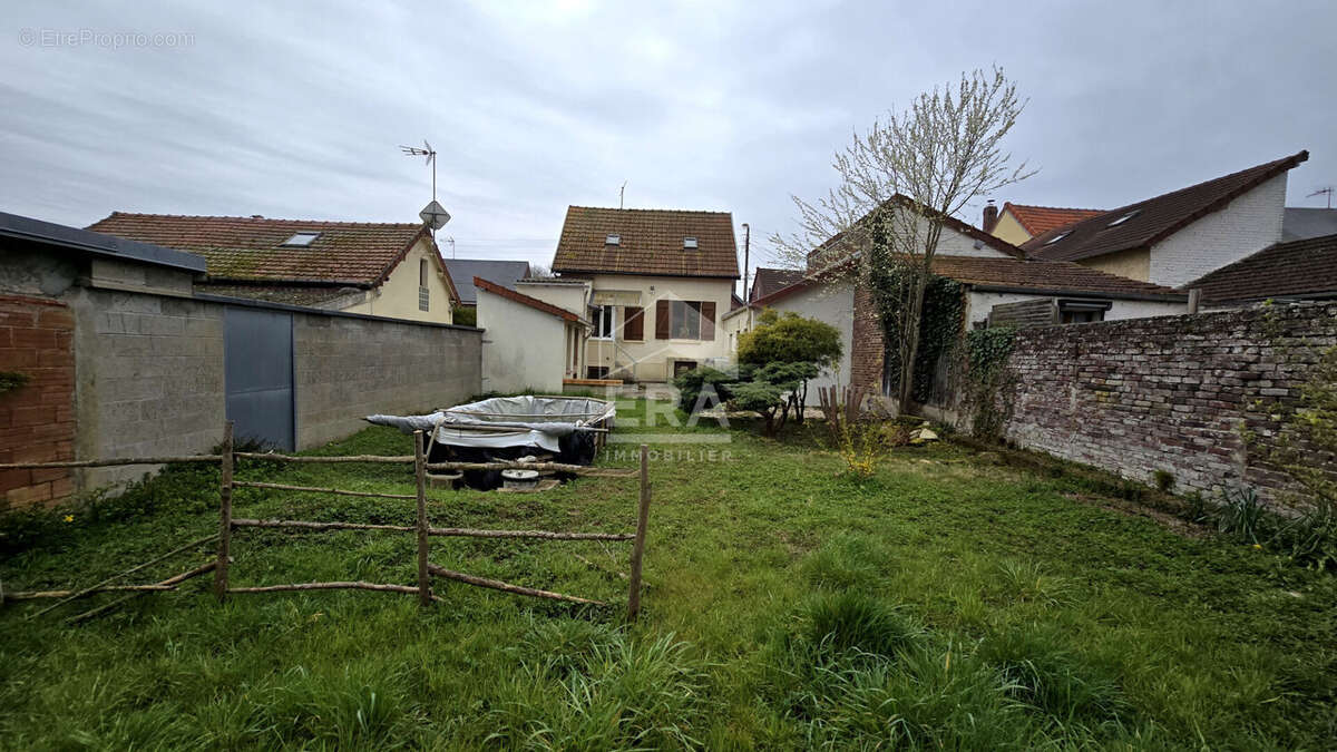 Maison à TERGNIER