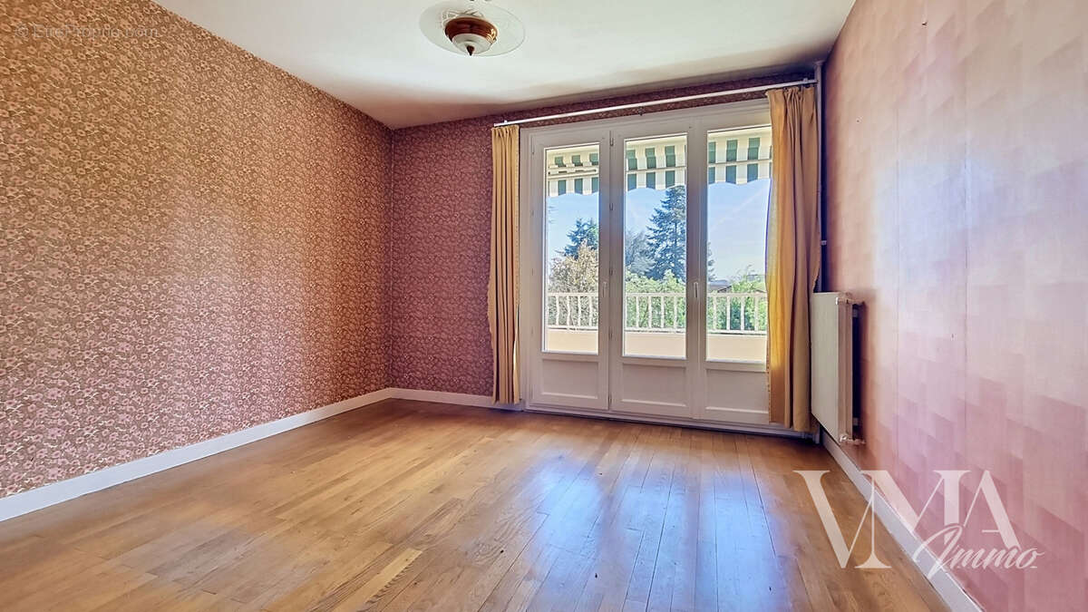 Appartement à CHAMPAGNE-AU-MONT-D'OR