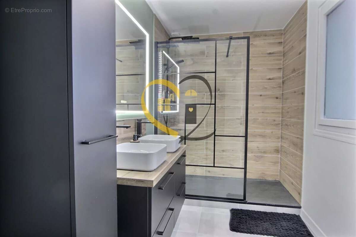 Maison à SAINTE-SOLANGE