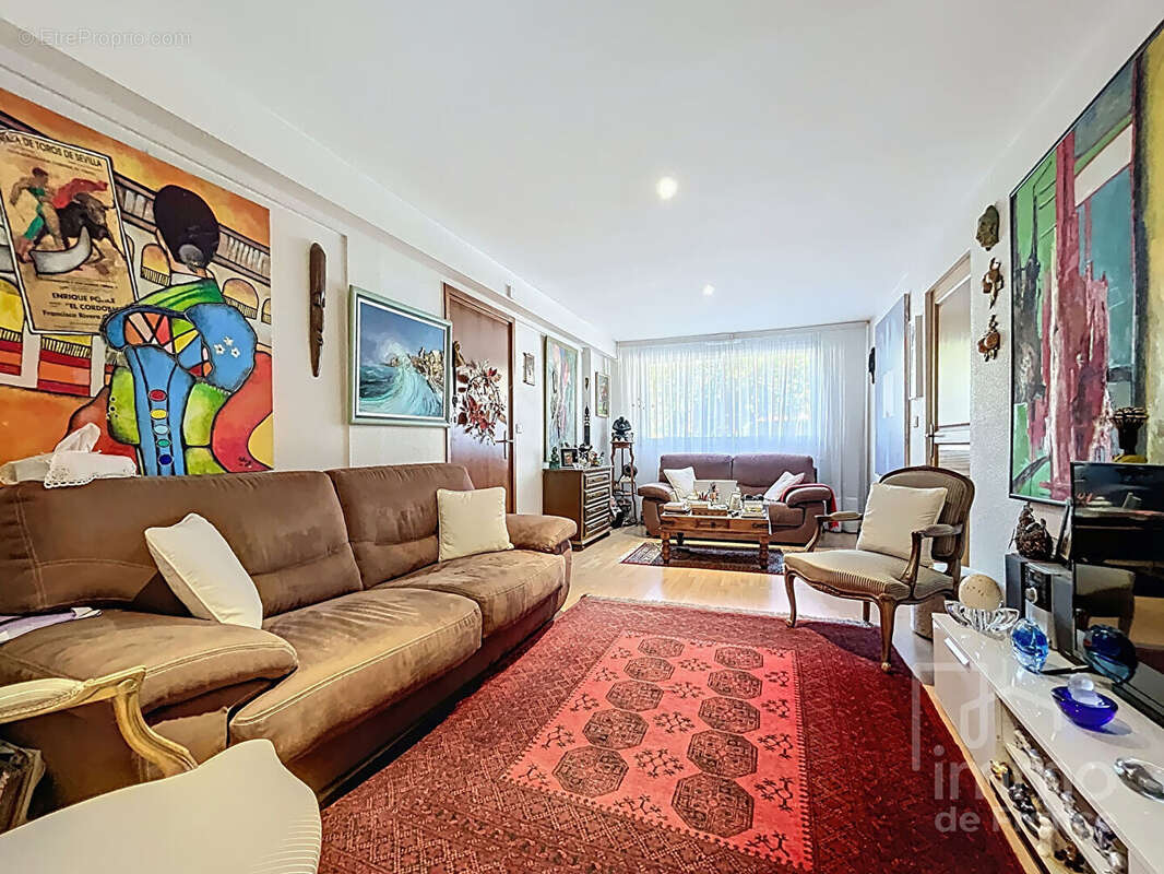 Appartement à FERNEY-VOLTAIRE