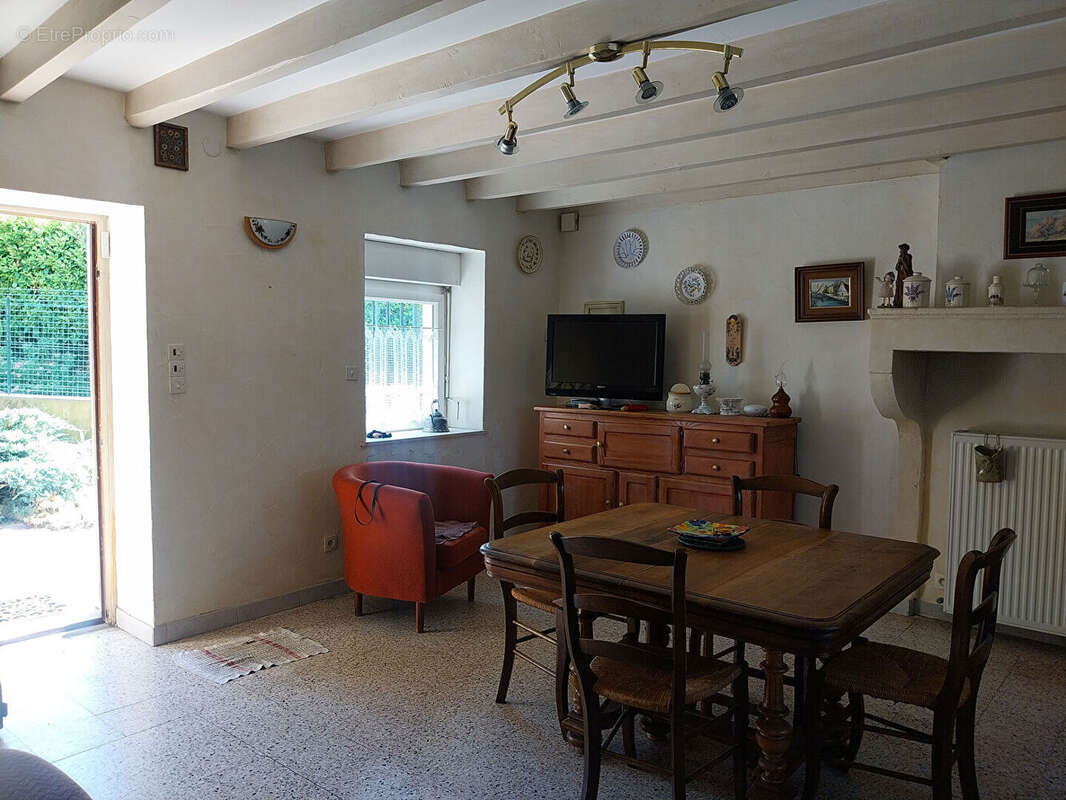 Maison à PONT-EVEQUE