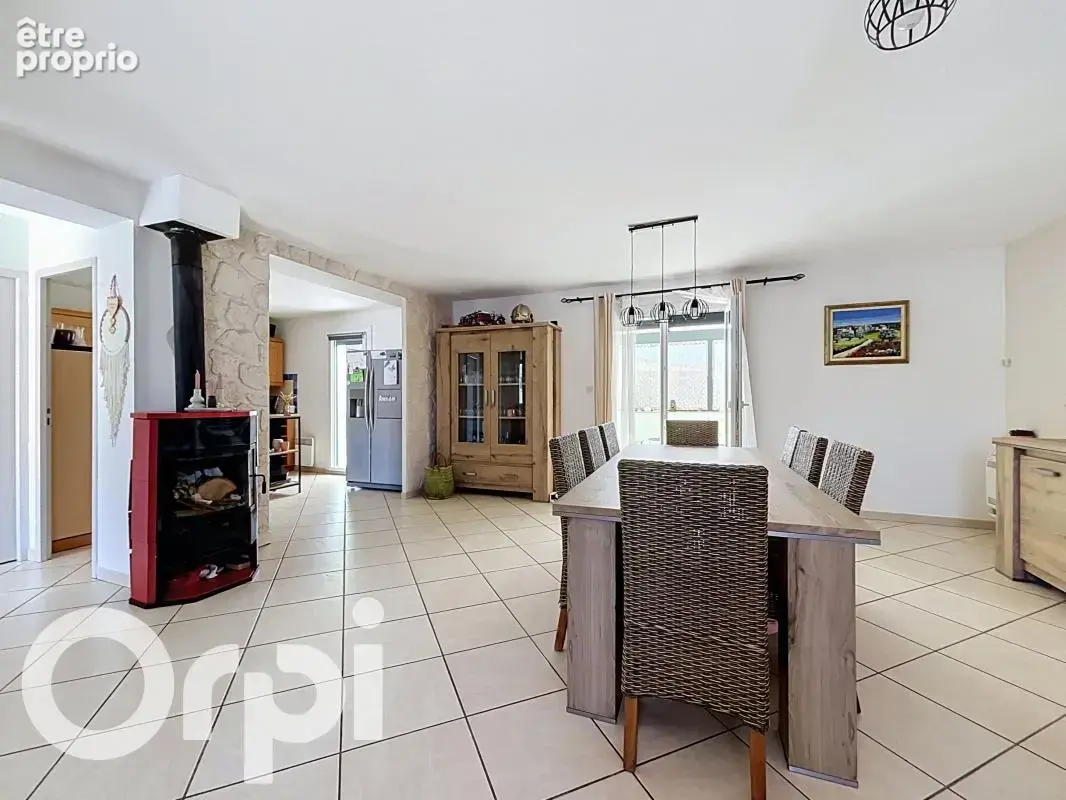 Maison familiale 4 pièces de 110 m² avec piscine à Puget-sur-Argens - photo 4