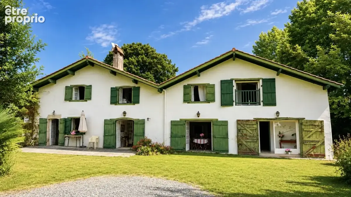 Maison de caractère du XVIIIe siècle rénovée  402 m² habitables  9 chambres  Terrain de 2 215 m²  Urt - photo 20